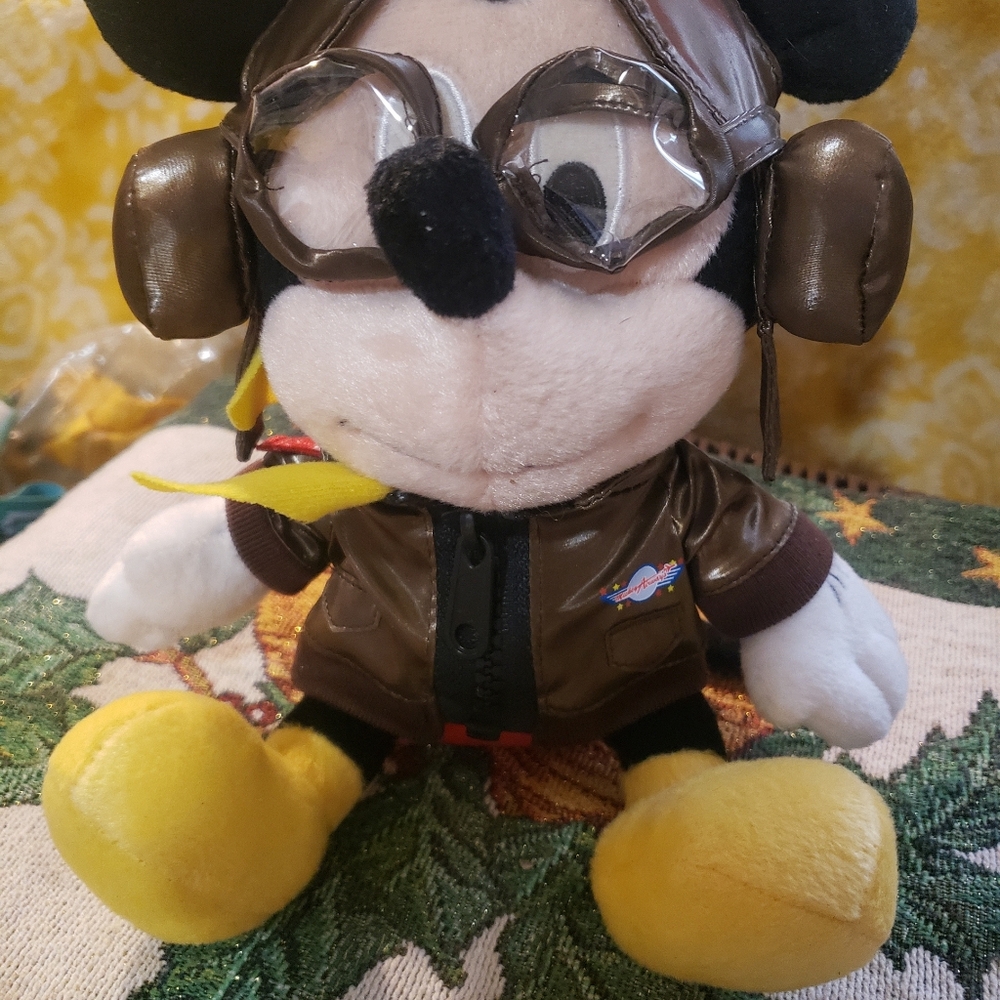RARE Vtg Disney Dress Up Mickey Mouse Plush AVIATOR & 2 Mickey Airways Outfits